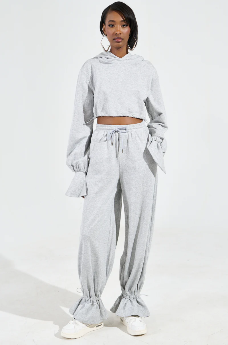 A CALM FLEX PULL OVER SWEATSHIRT IN HEATHER GREY - Image 9