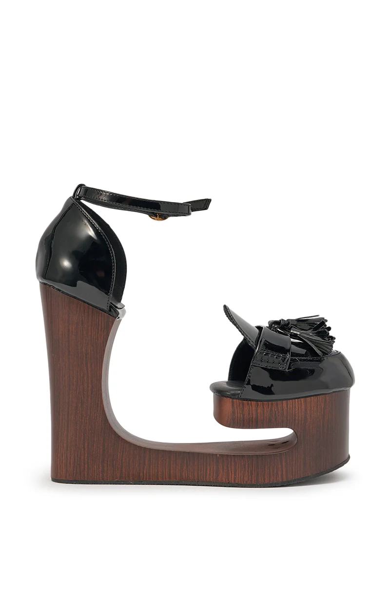 AKIRA GOLD BIXBY BLACK EMPTY WEDGE PUMP - Image 5