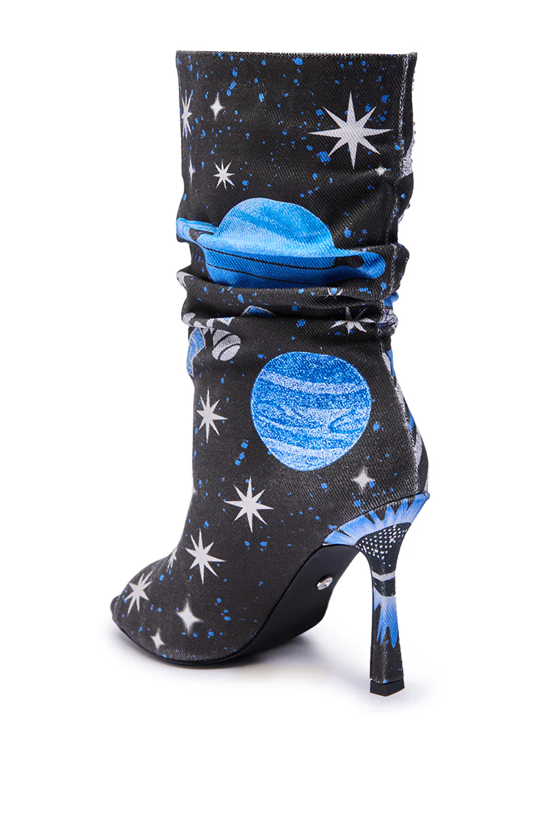 AKIRA GOLD FORMIDABLE BLACK MULTI ABSTRACT OPEN TOE BOOTIE - Image 8