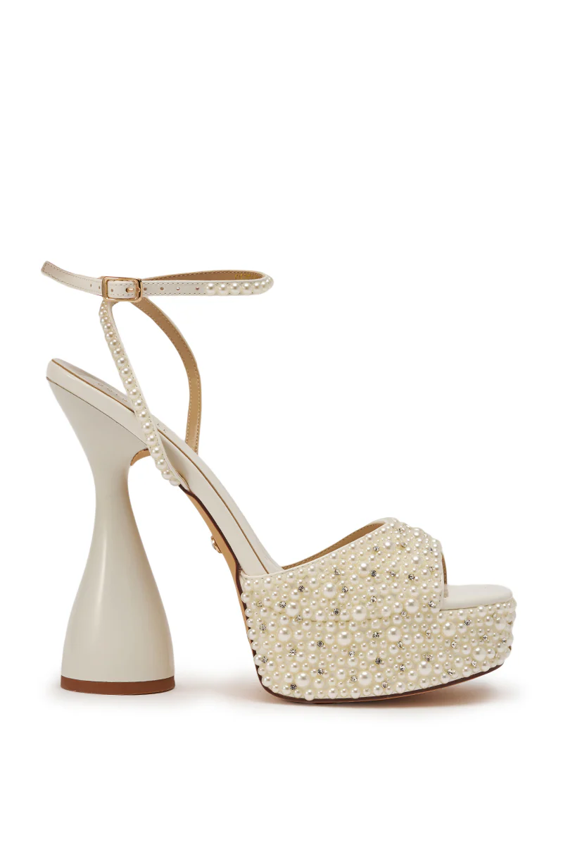 AKIRA GOLD GALINDA WHITE PEARL CHUNKY SANDAL - Image 7
