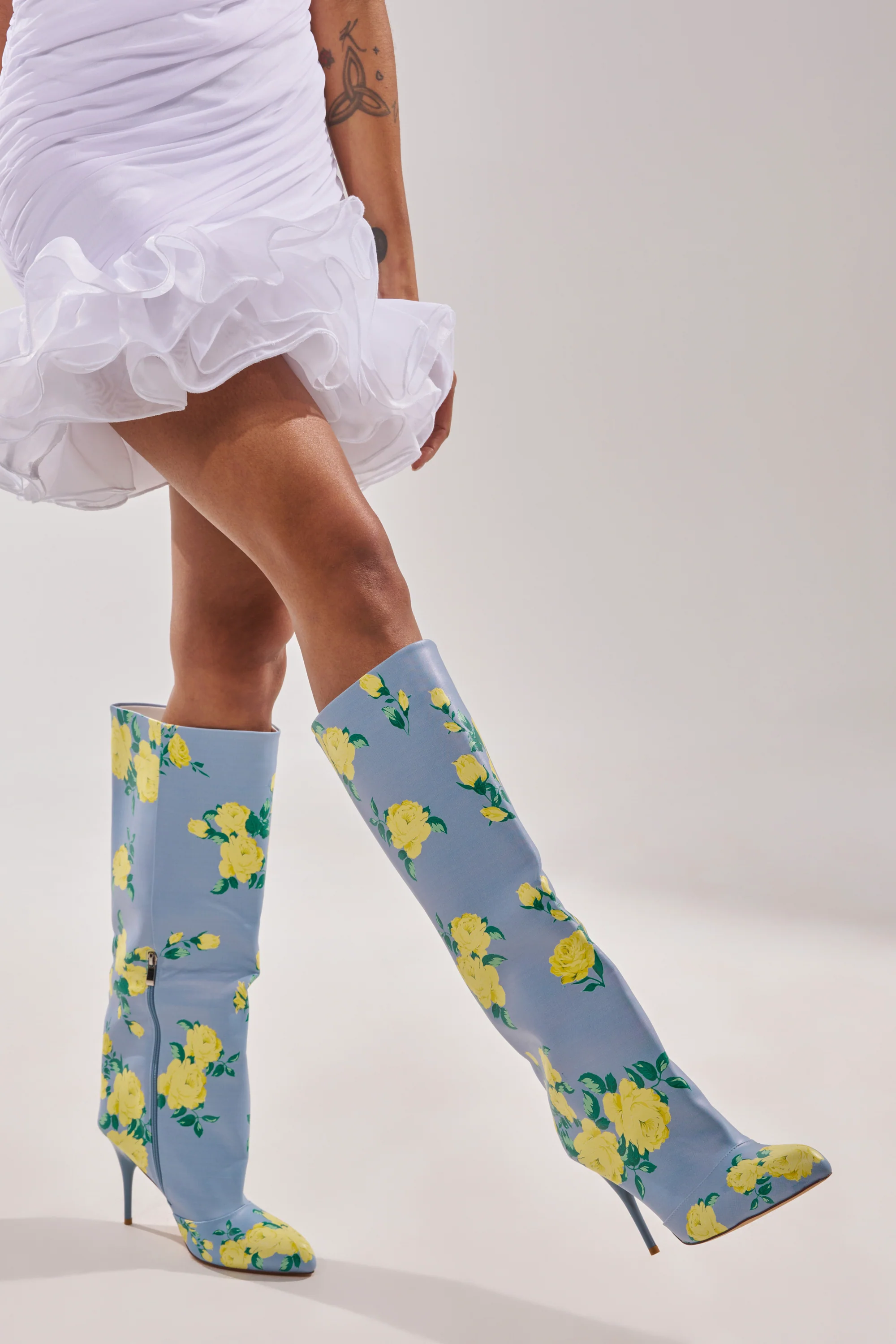 AKIRA GOLD GARLAND BLUE FLORAL BOOT - Image 3