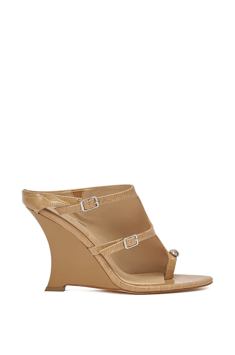 AKIRA GOLD GINO NUDE CROC WEDGE SANDAL - Image 4