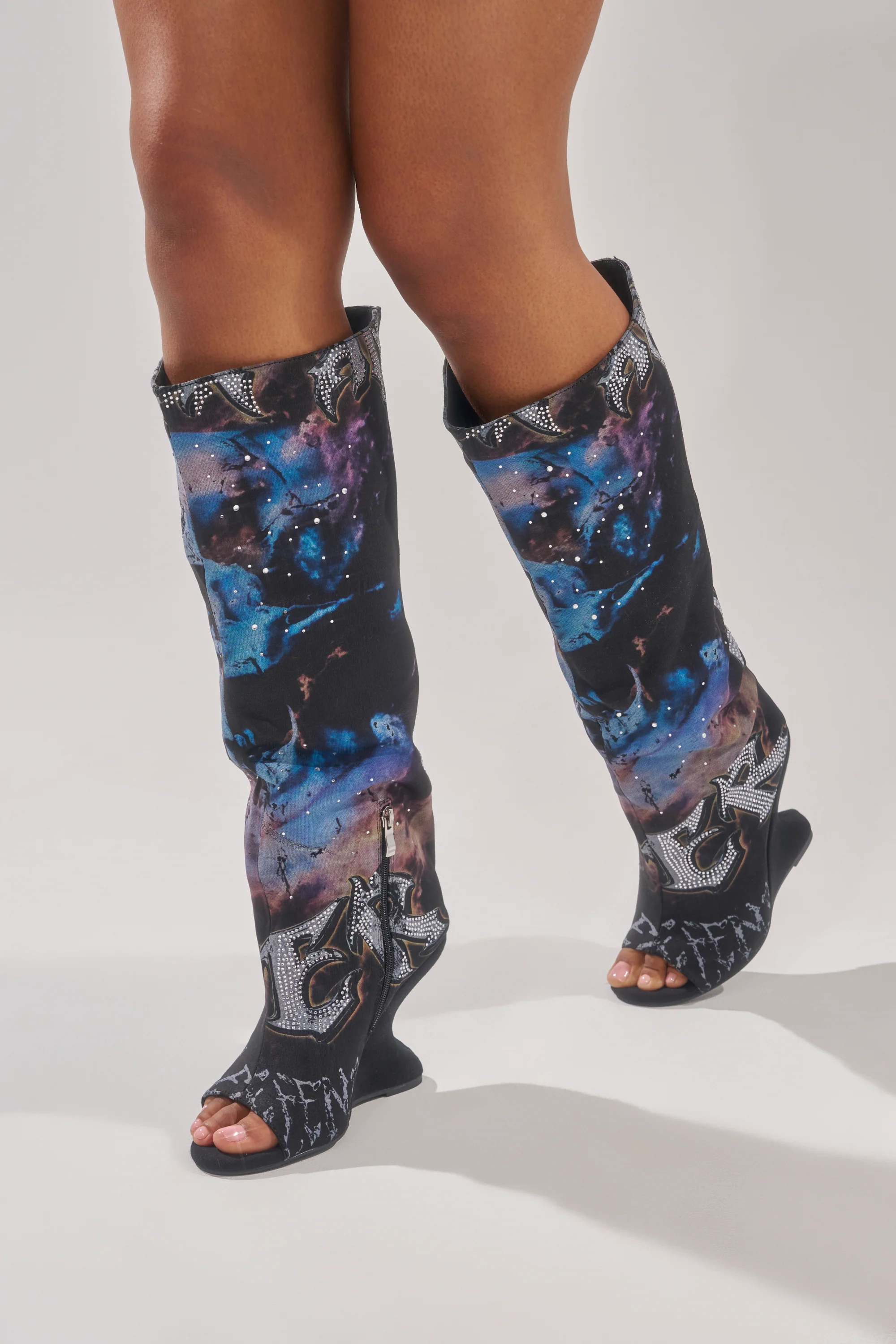 AKIRA GOLD NINE LIVES GRAPHIC OPEN TOE WEDGE BOOT