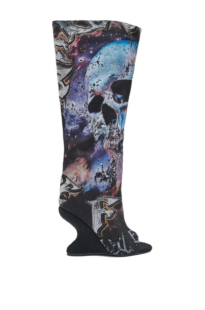 AKIRA GOLD NINE LIVES GRAPHIC OPEN TOE WEDGE BOOT - Image 3