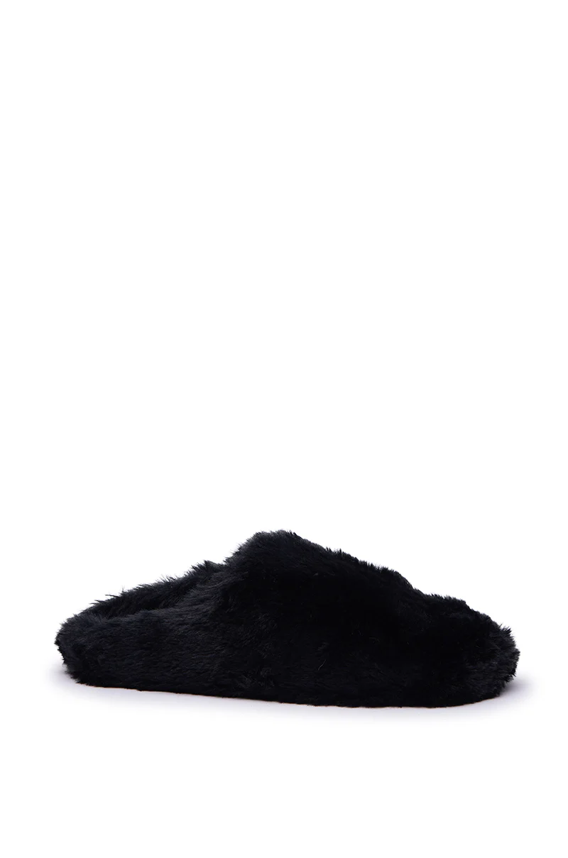 AKIRA RHYS BLACK FUZZY FLAT - Image 9
