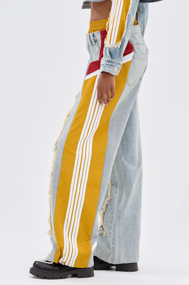 ALL AROUND THE WORLD AGAIN RELAXED FIT DENIM - Image 4