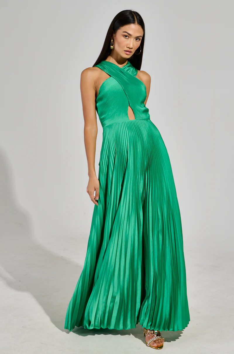 ALWAYS THE GUEST PLEATED MAXI DRESS IN KELLY GREEN - Image 2