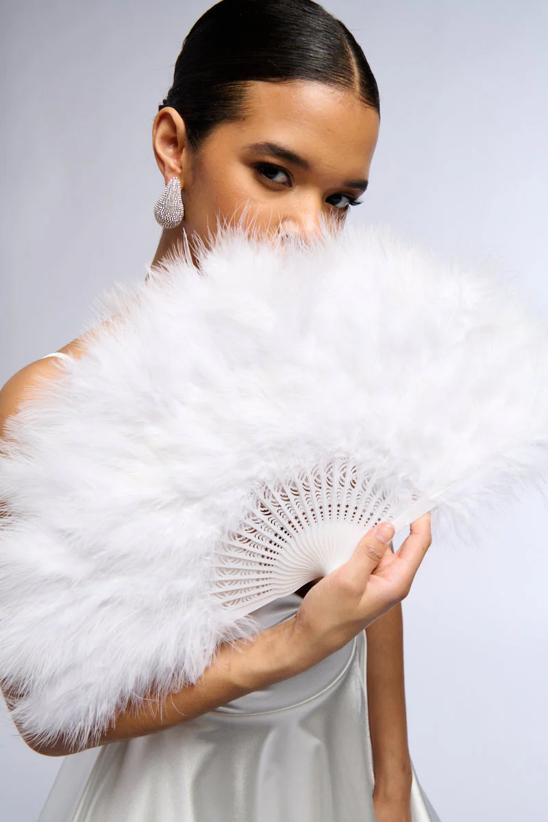 ANGELIC WHITE FEATHER FAN - Image 6