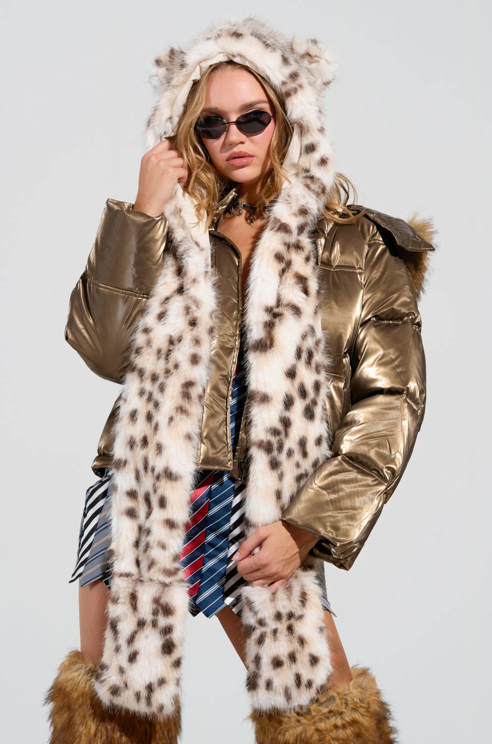 ANIME DREAMIN FAUX FUR HOOD - Image 2