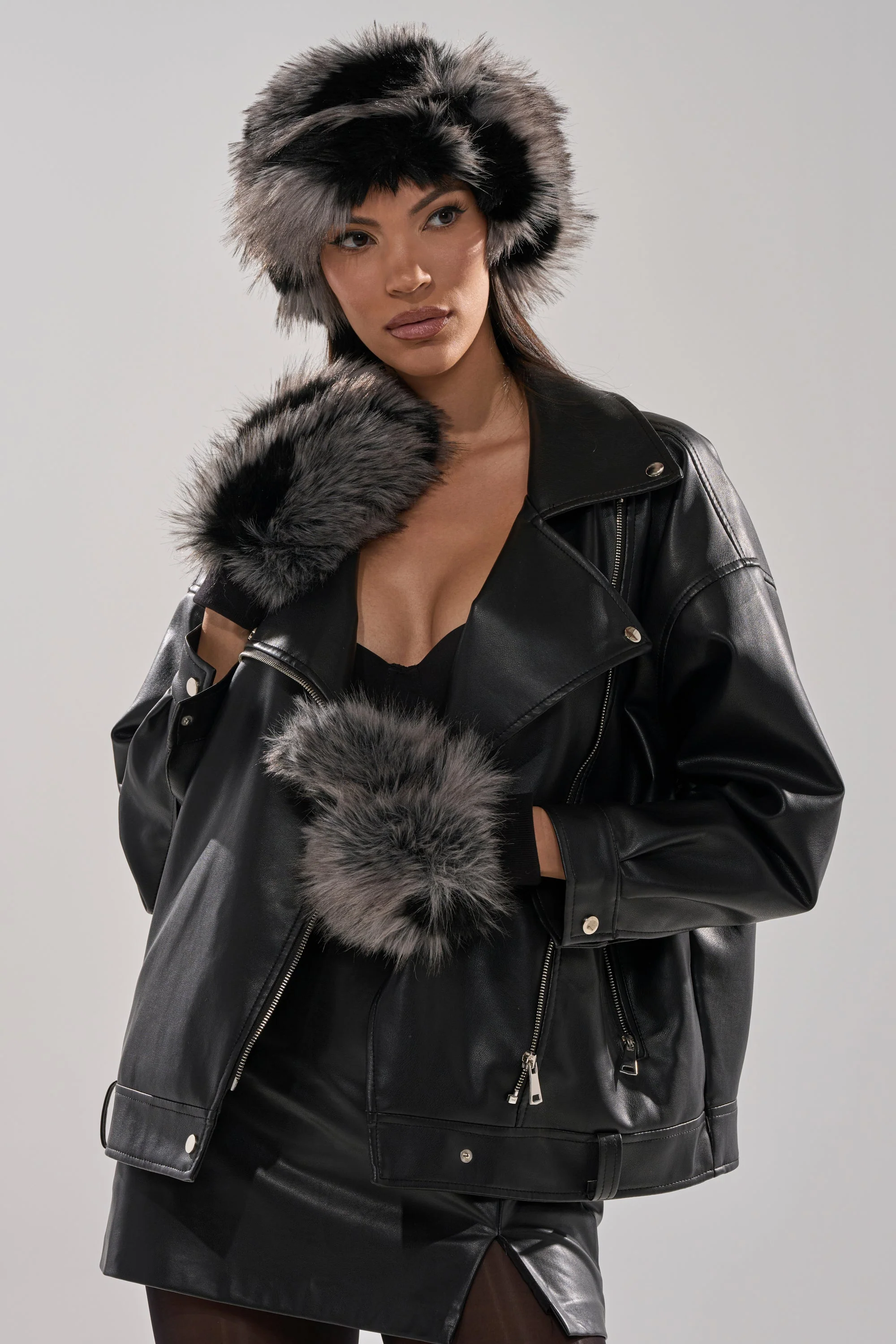 ARLO FAUX FUR MITTENS - Image 5