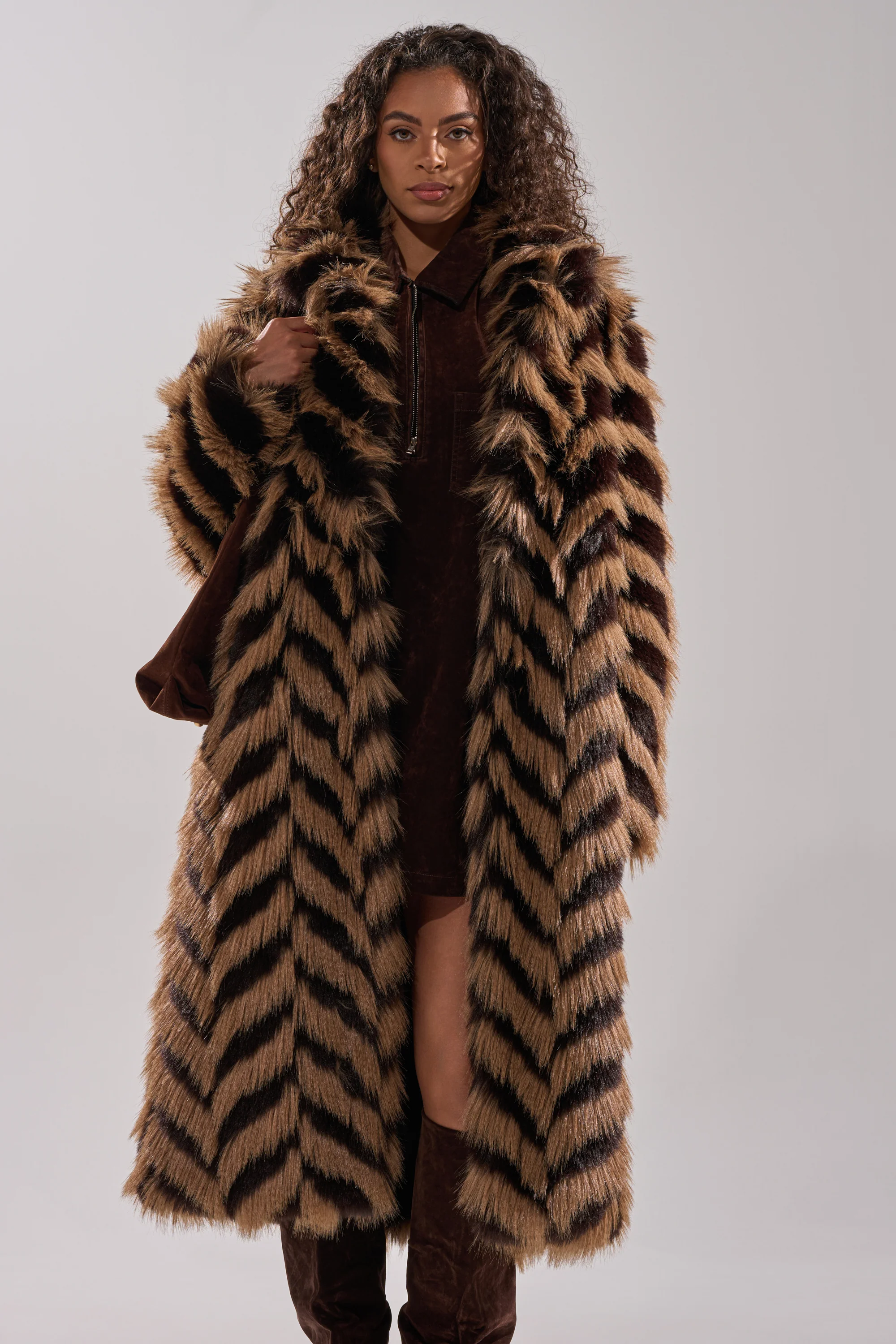 AUTUMN FAUX FUR COAT - Image 2
