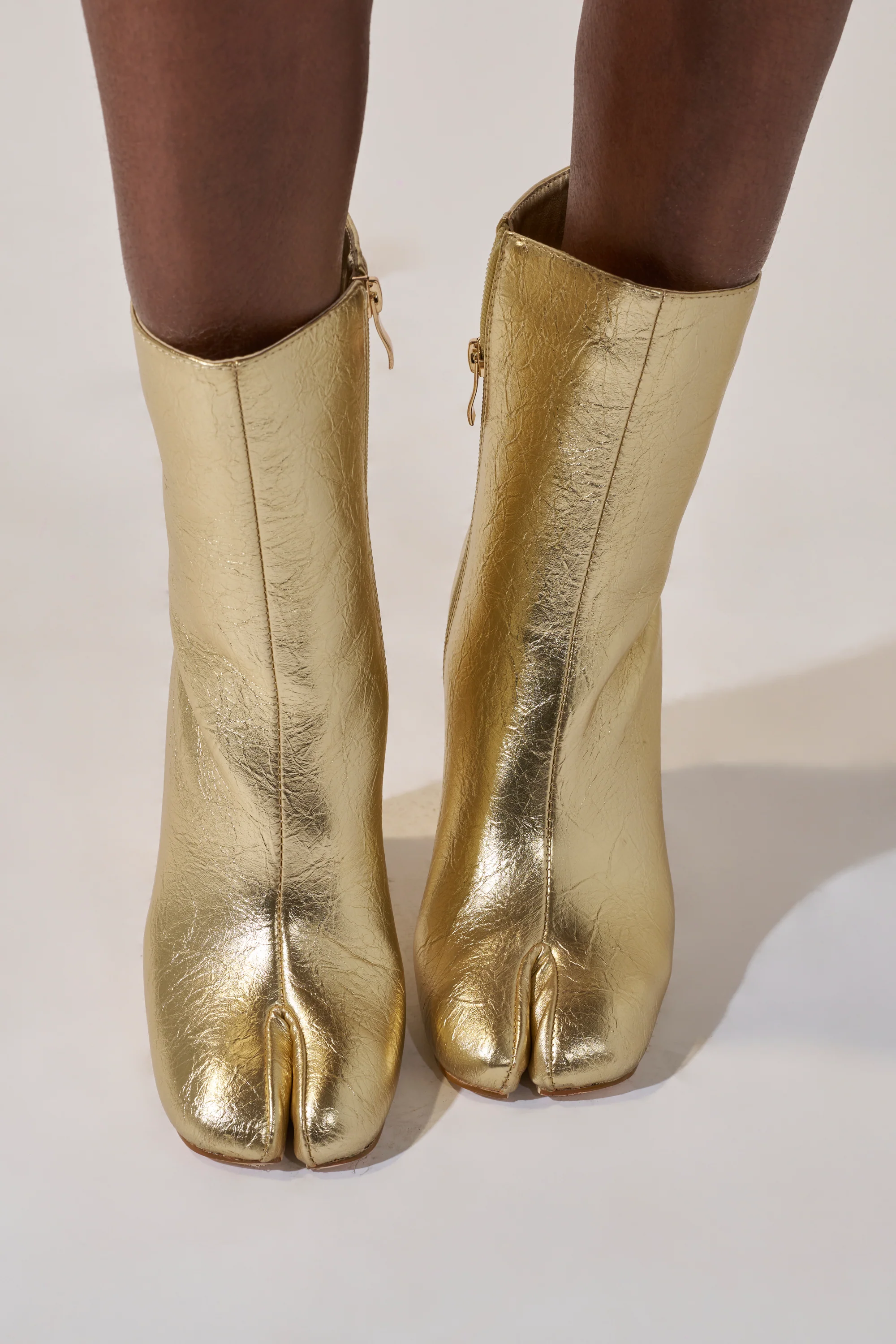 AZALEA WANG BILHA GOLD SPLIT TOE CHUNKY BOOTIE - Image 2