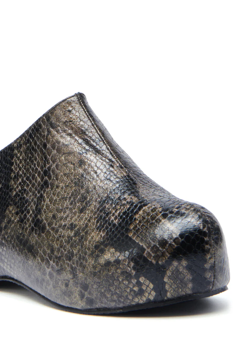 AZALEA WANG DARWIN CLOG IN BLACK SNAKE - Image 6