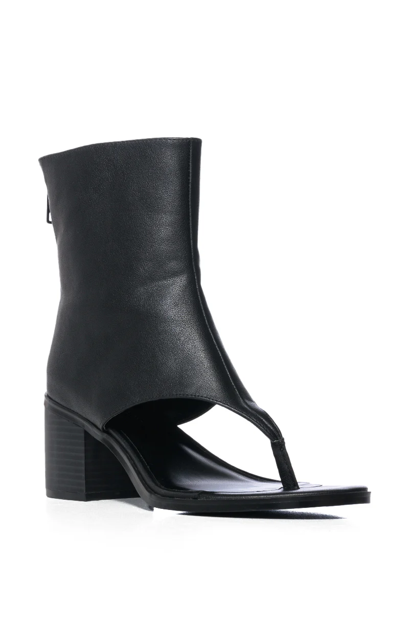 AZALEA WANG GRAYSON BLACK CHUNKY GLADIATOR SANDAL - Image 5