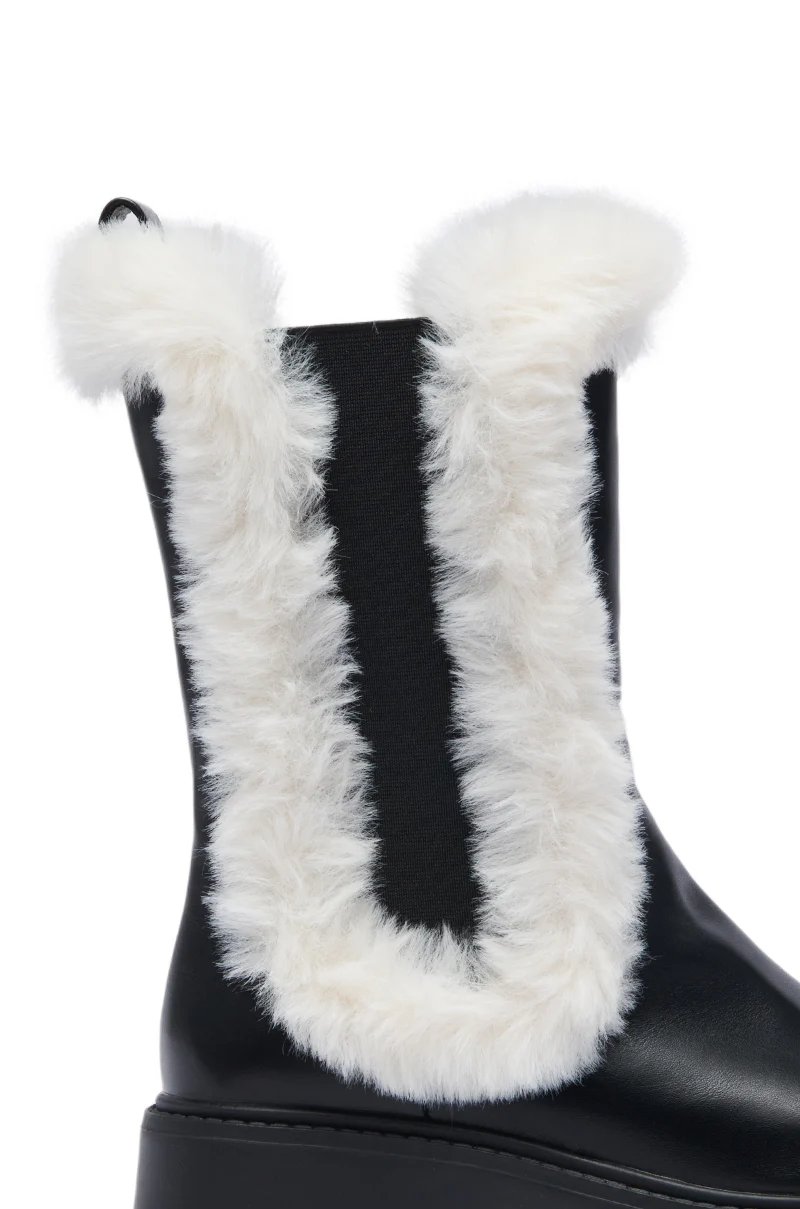 AZALEA WANG HEART THROB BLACK WHITE SHERLING LINING BOOTIE - Image 5