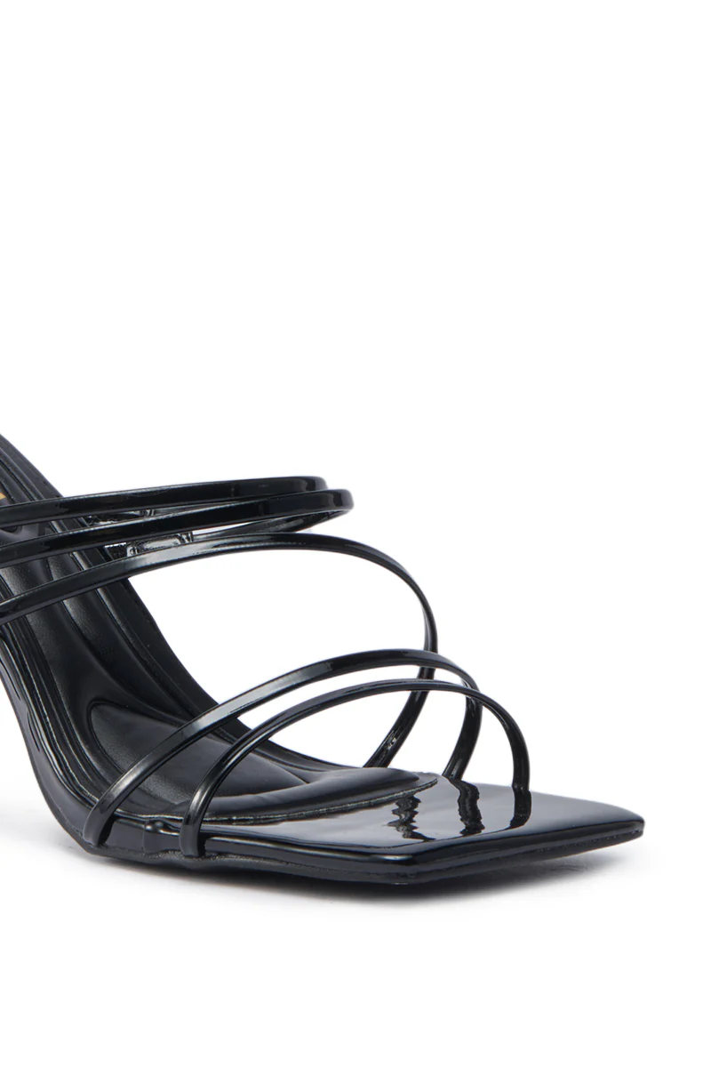 AZALEA WANG HUGHIE BLACK SANDAL - Image 5