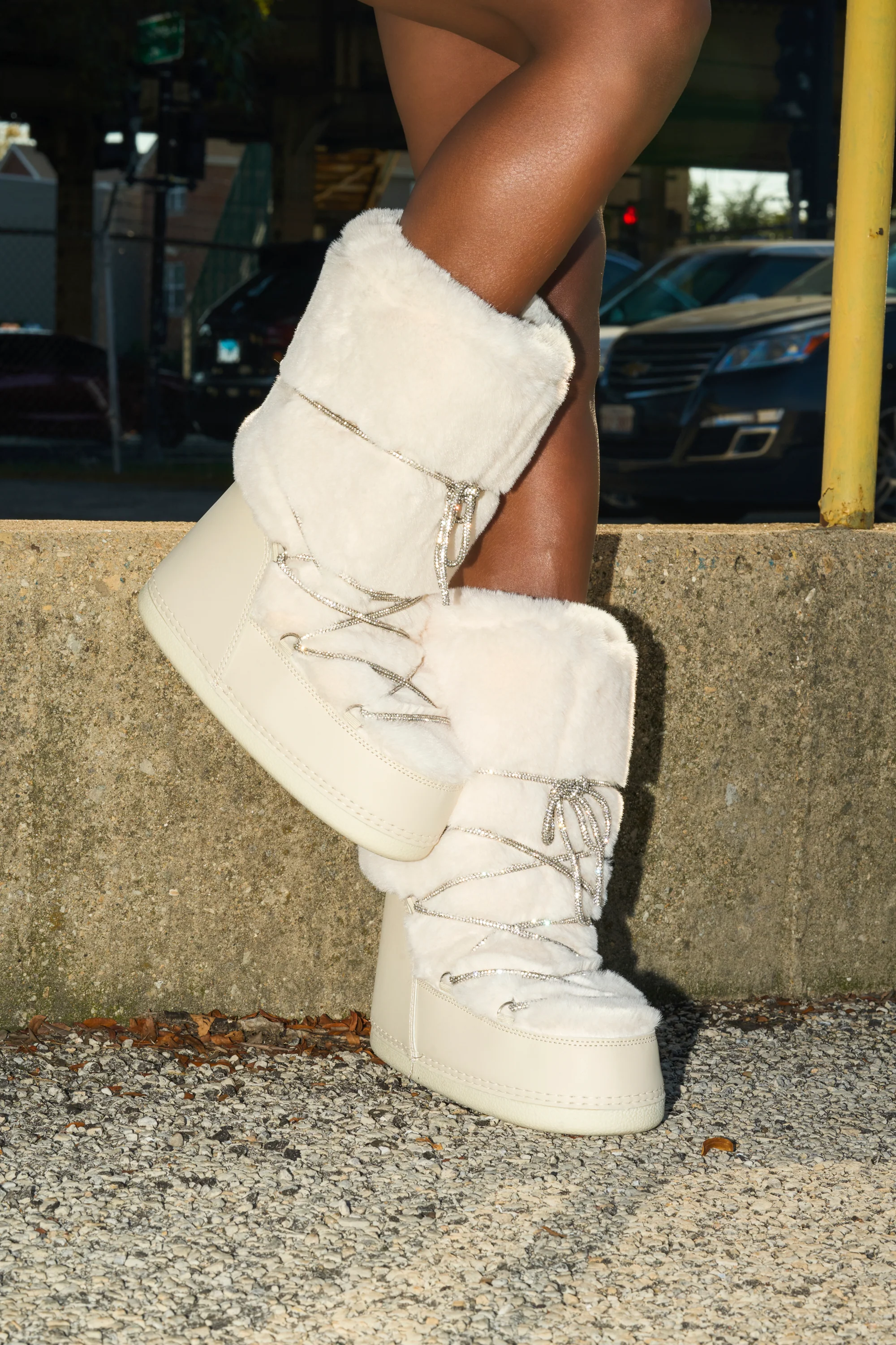AZALEA WANG KARMELA CREAM FUR MOON BOOT - Image 2