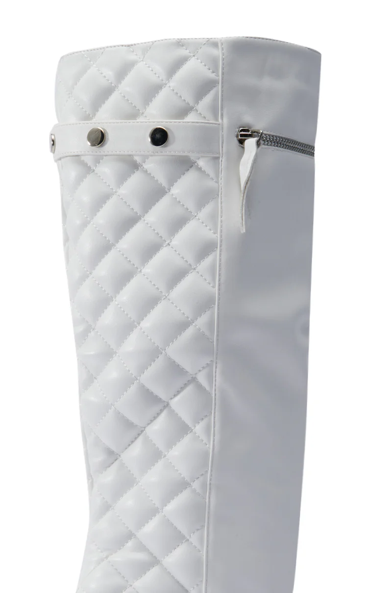 AZALEA WANG LYRICAL WHITE STILETTO BOOT - Image 6