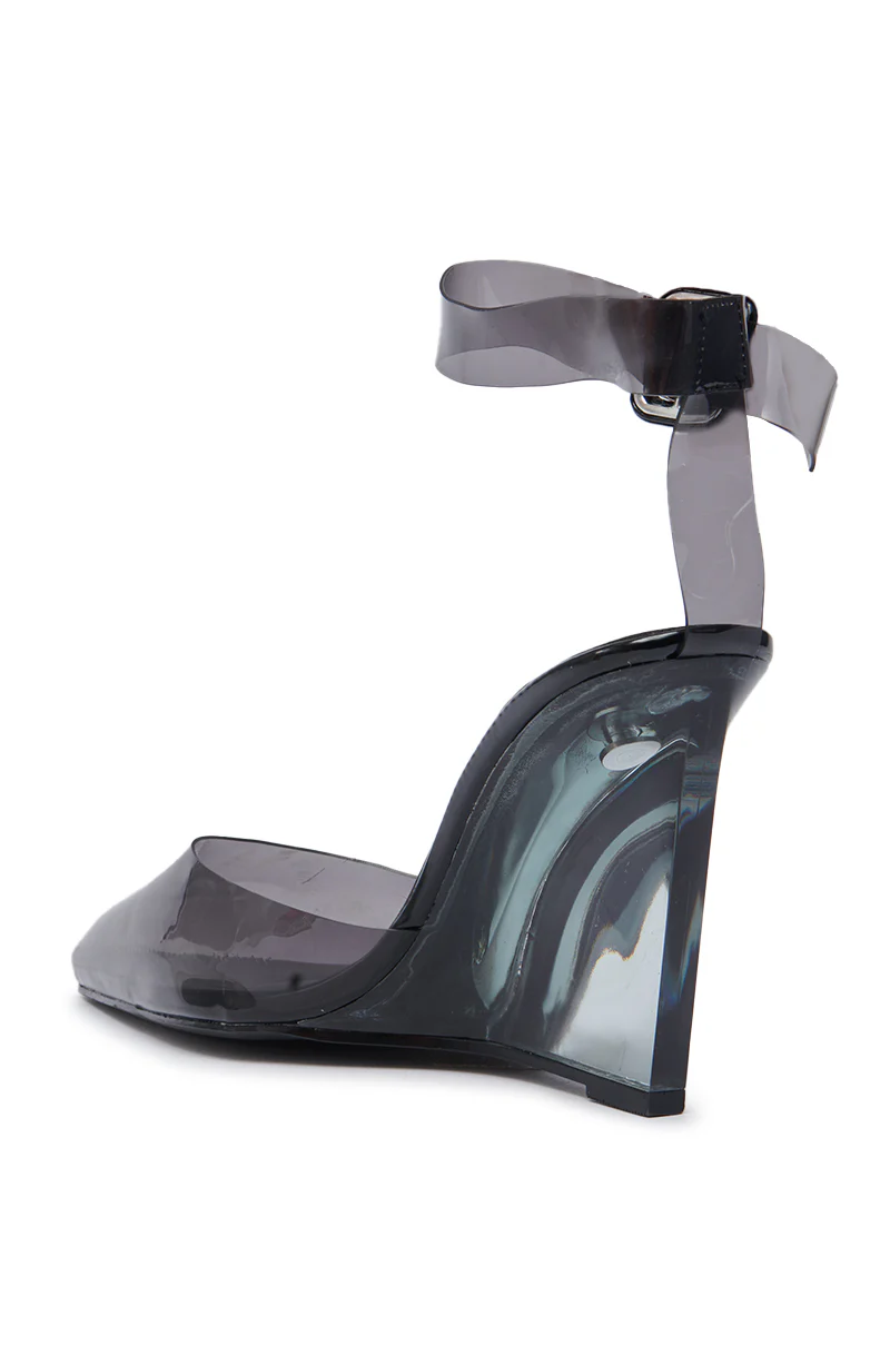 AZALEA WANG MARCO SMOKE PVC PUMP - Image 8