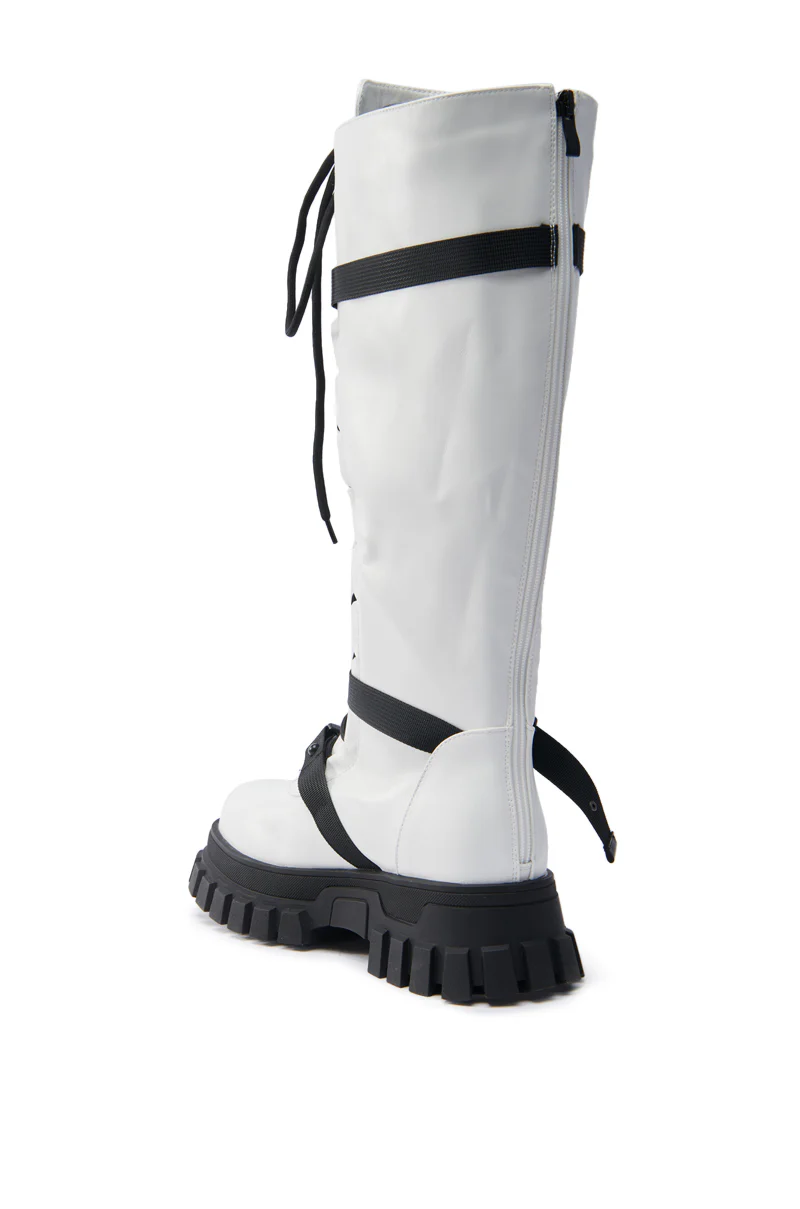 AZALEA WANG MYRON BOOT IN WHITE & BLACK - Image 6