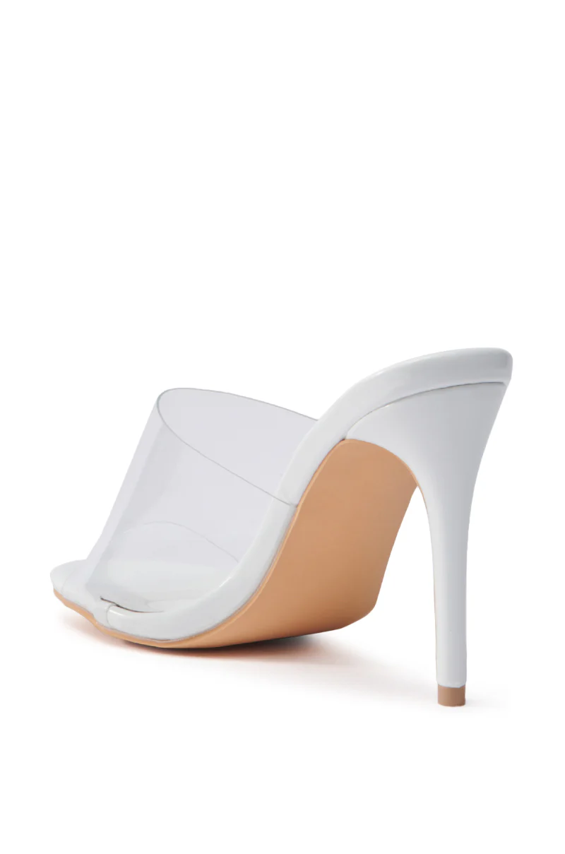 AKIRA OSWEGO WHITE SLIP ON SANDAL - Image 6
