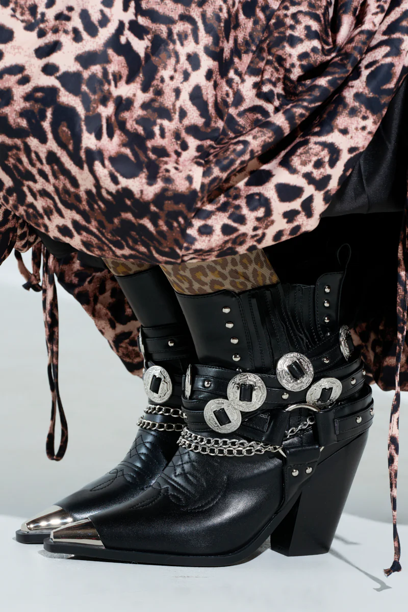 AZALEA WANG RIGGINS BLACK SILVER HARDWARE EMBELLISHED WESTERN BOOTIE - Image 5