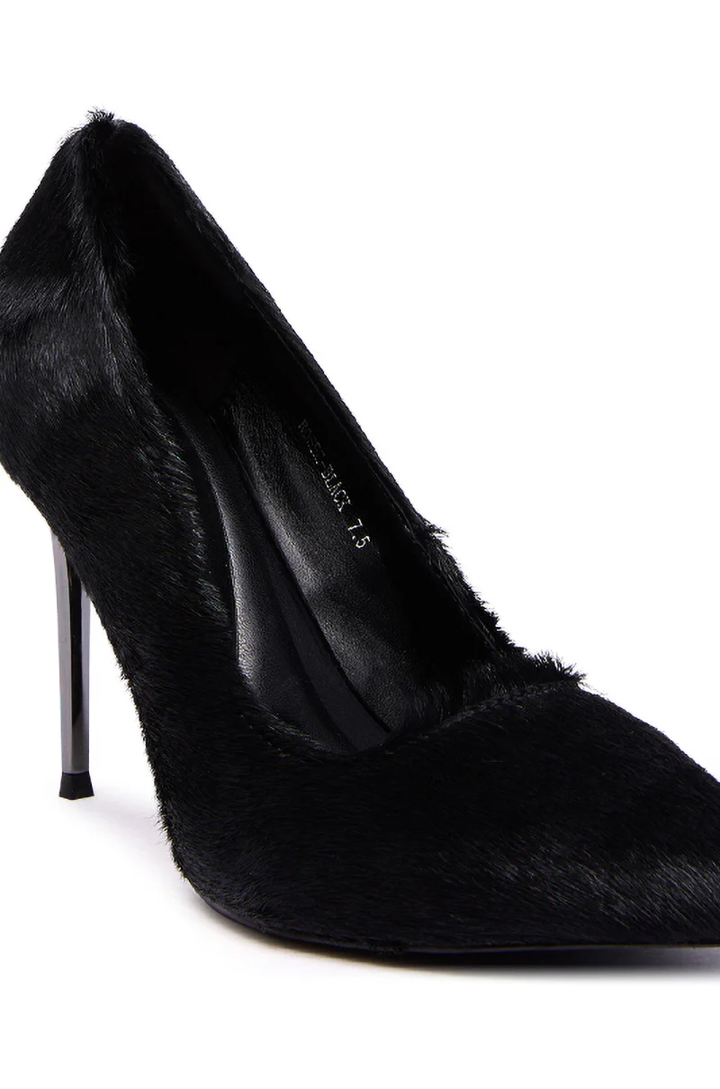 AZALEA WANG ROSEE BLACK PONY HAIR PUMP - Image 11