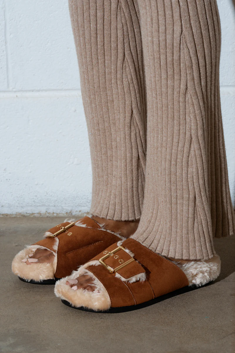 AZALEA WANG SEANNA TAN FUR SANDAL - Image 4