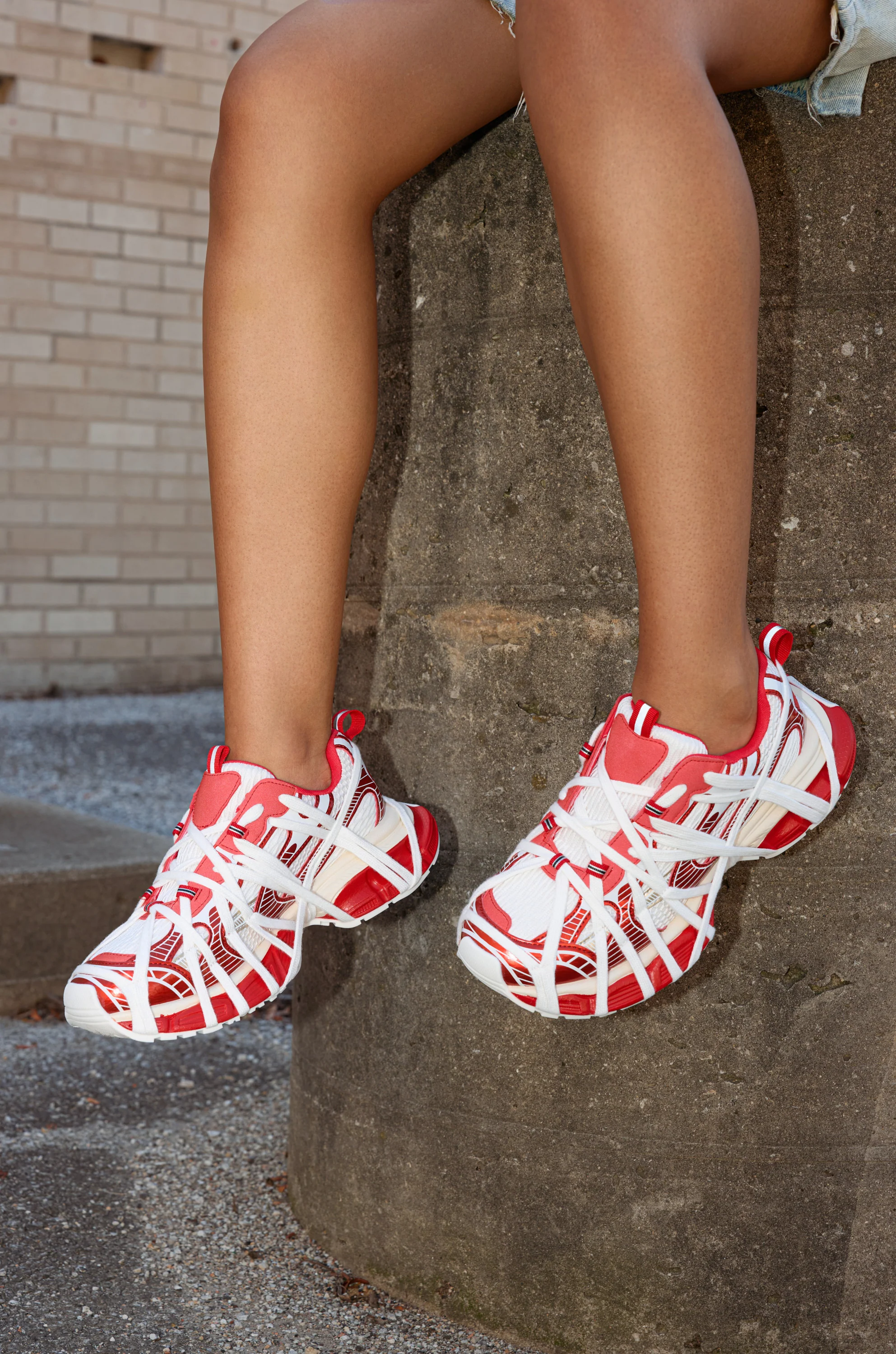 AZALEA WANG SELIE RED FLAT SNEAKER - Image 5