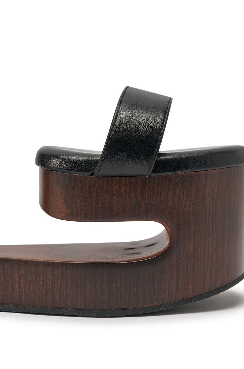 AZALEA WANG SWINDLE BLACK NOVELTY WEDGE SANDAL - Image 7