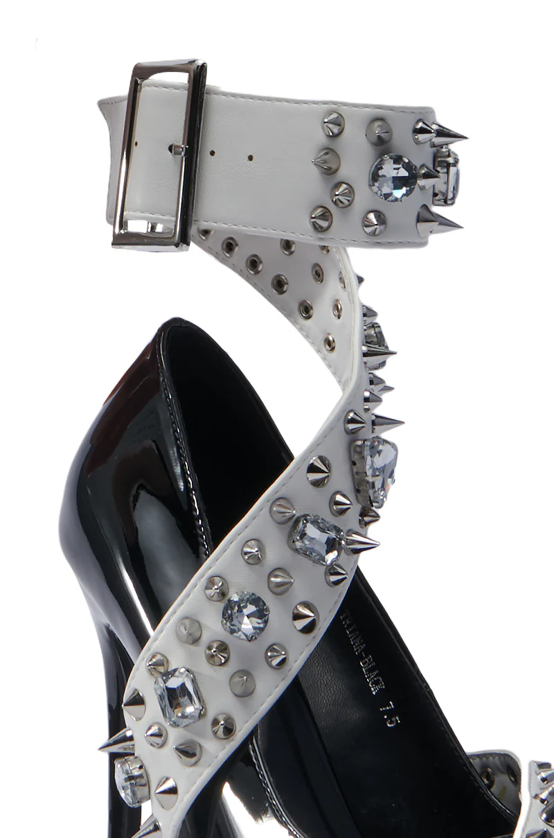 AZALEA WANG TRIANA BLACK PATENT EMBELLISHED PUMP - Image 8