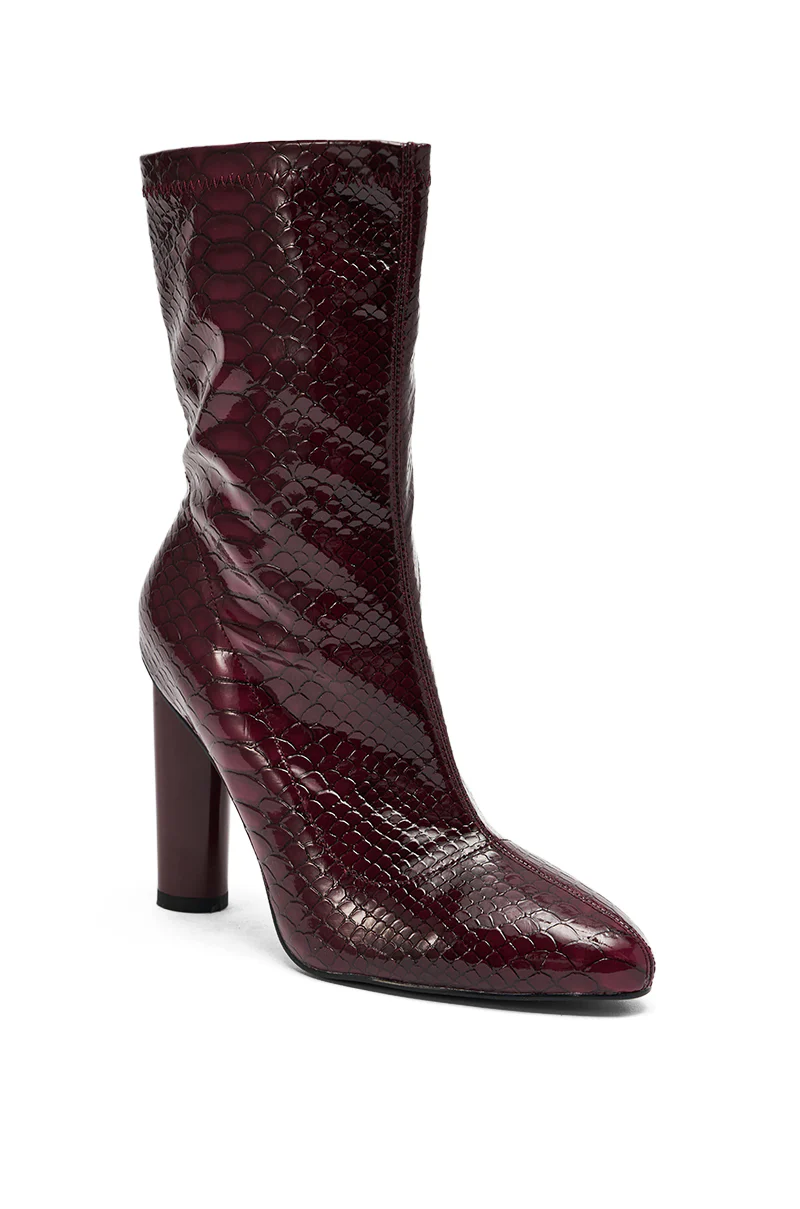 AZALEA WANG WINGROVE BURGUNDY CHUNKY HEEL CROCODILE BOOTIE - Image 4