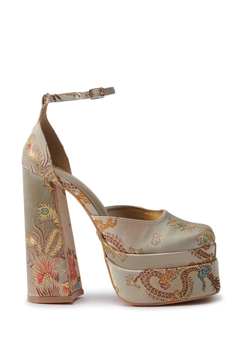 AZALEA WANG ZIPPORAH GOLD BROCADE CHUNKY PUMP - Image 4