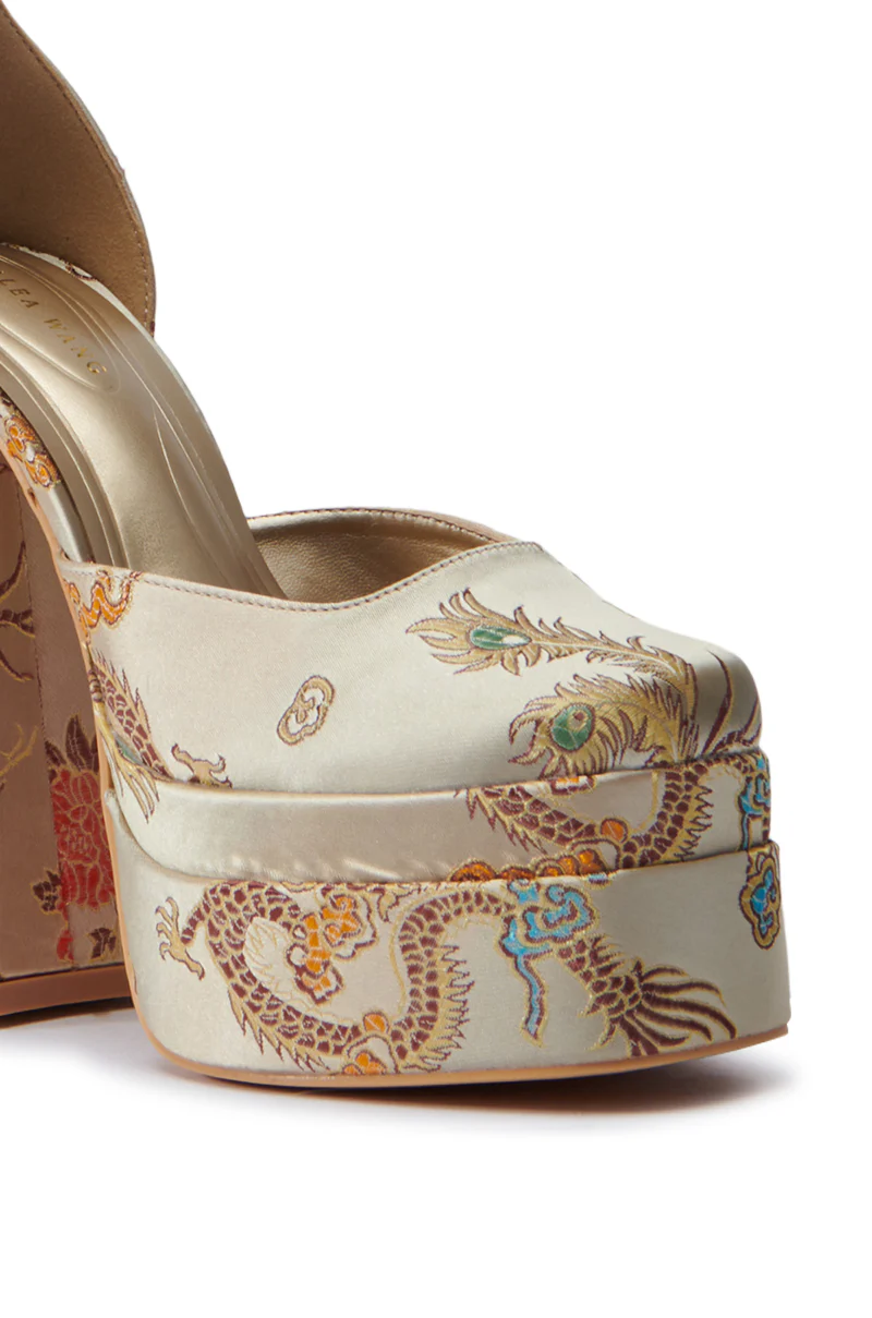 AZALEA WANG ZIPPORAH GOLD BROCADE CHUNKY PUMP - Image 7