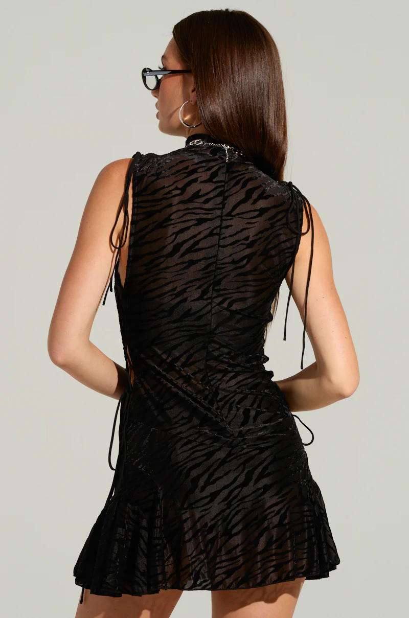 BACK OUTSIDE ZEBRA PRINT MINI DRESS - Image 4