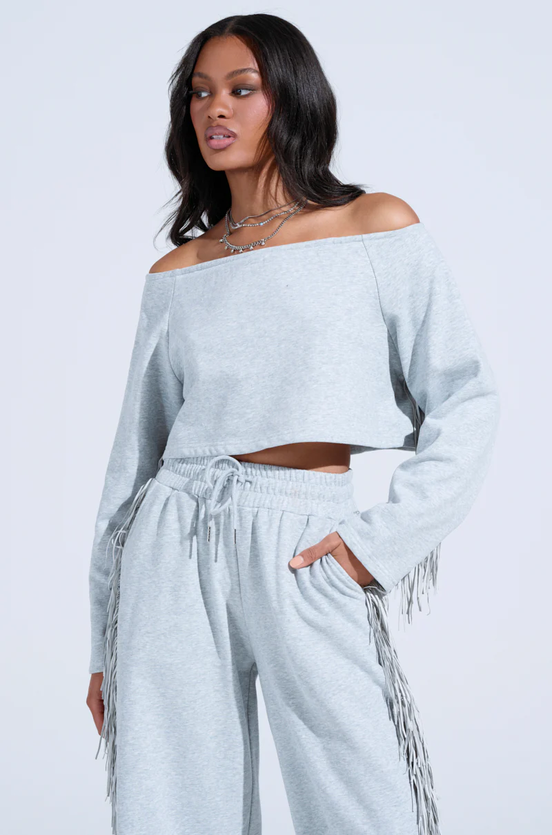 BRINGING IT BACK OFF THE SHOULDER SWEATSHIRT - Image 3
