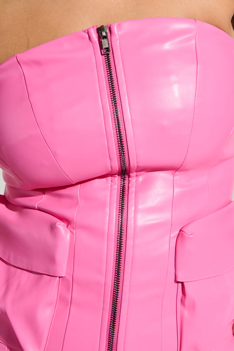 BUBBLEGUM SHORTY CORSET TOP IN PINK - Image 11