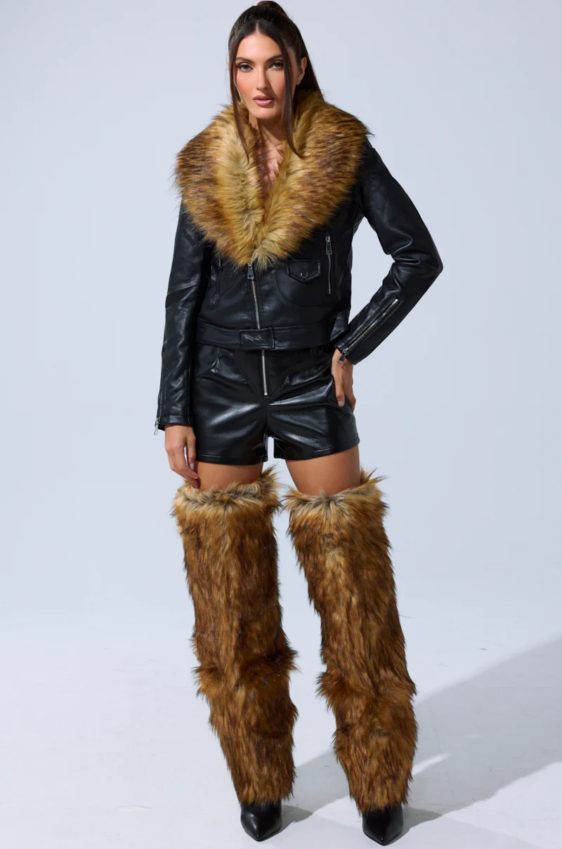 BUILD ME UP FAUX LEATHER SHORT - Image 8
