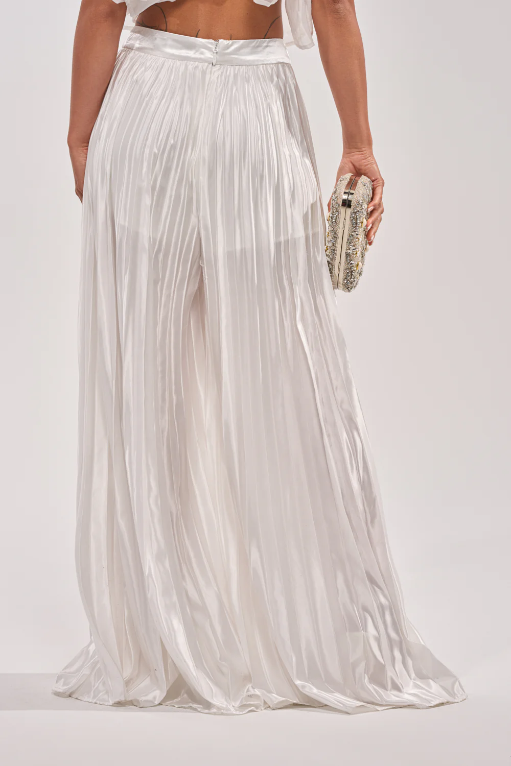 CALLED OUT SATIN PLEATED PALAZZO PANT IN WHITE - Image 5