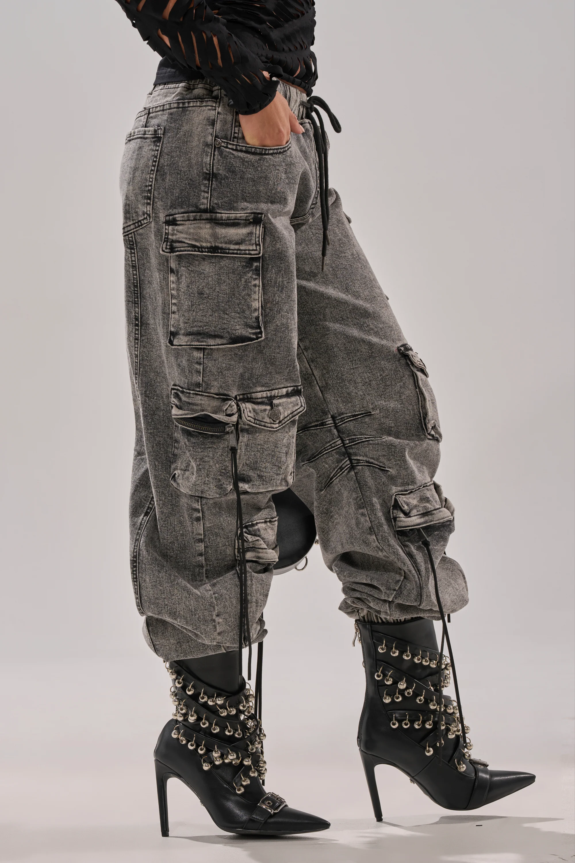 CARGO FOR DAYS DENIM JOGGER - Image 4