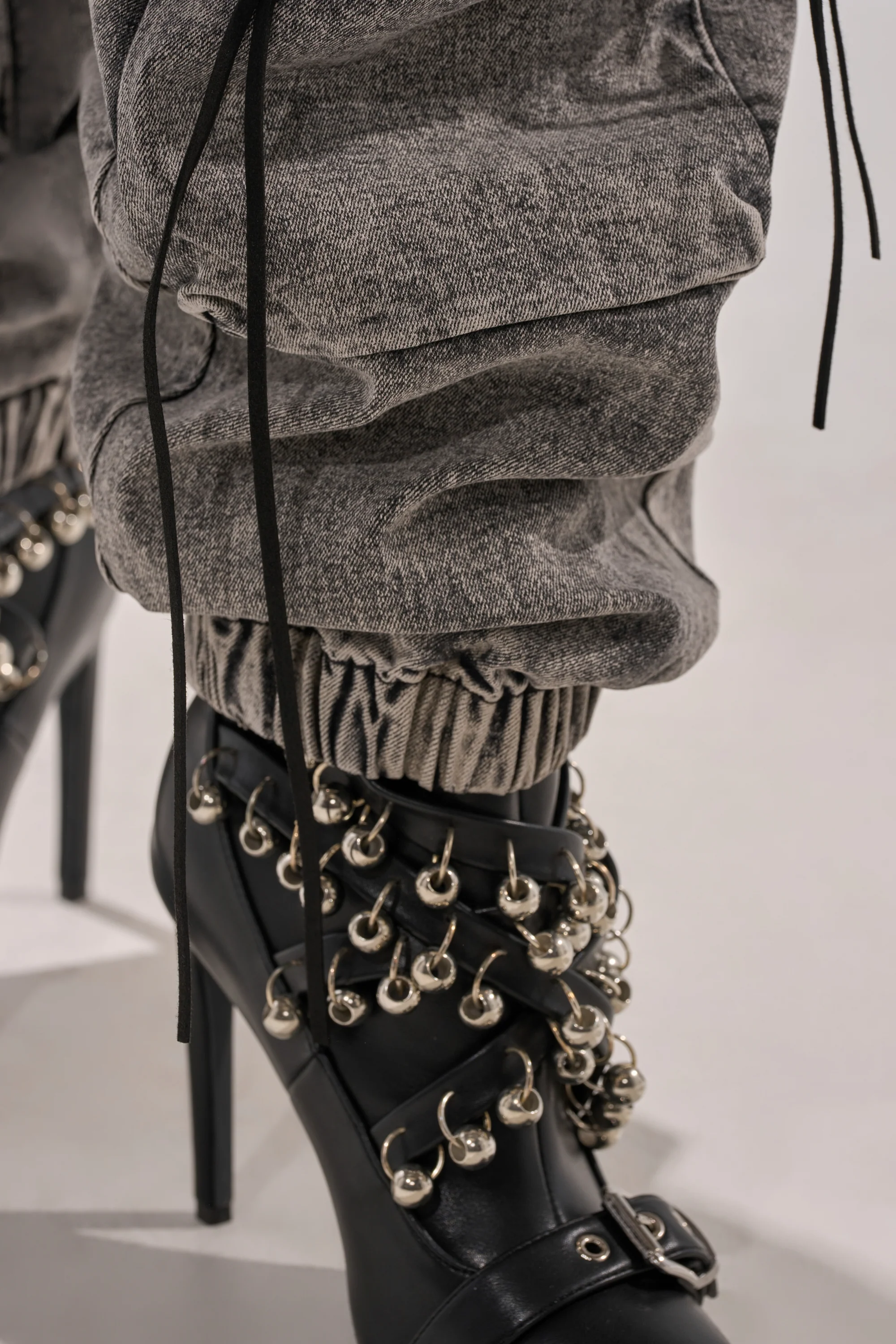 CARGO FOR DAYS DENIM JOGGER - Image 9