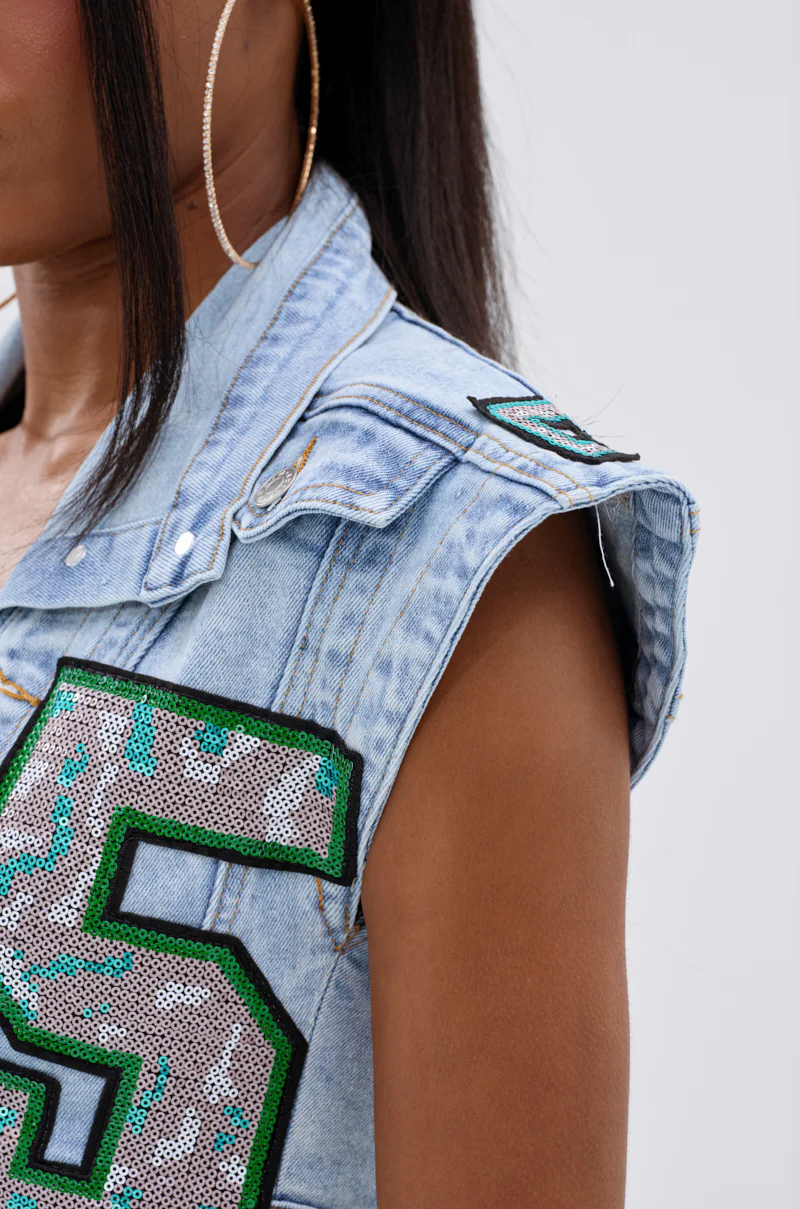 CHAMPION GRAPHIC DENIM BLOUSE - Image 8