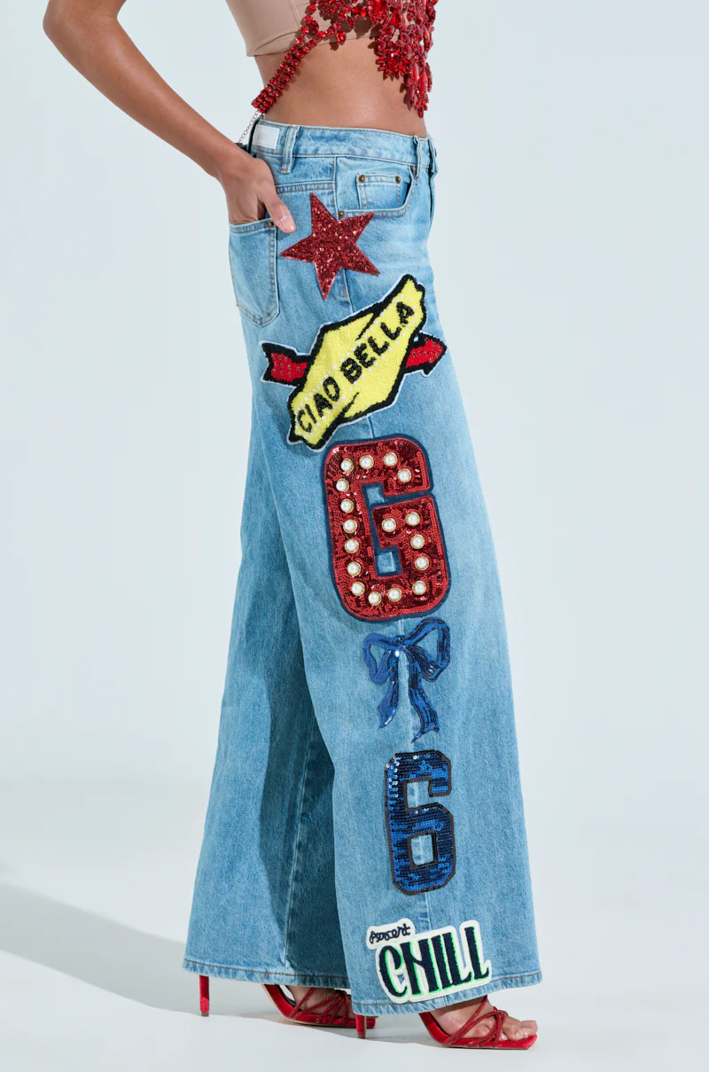 CHECK IT OUT OVERSIZED PATCH JEANS - Image 4
