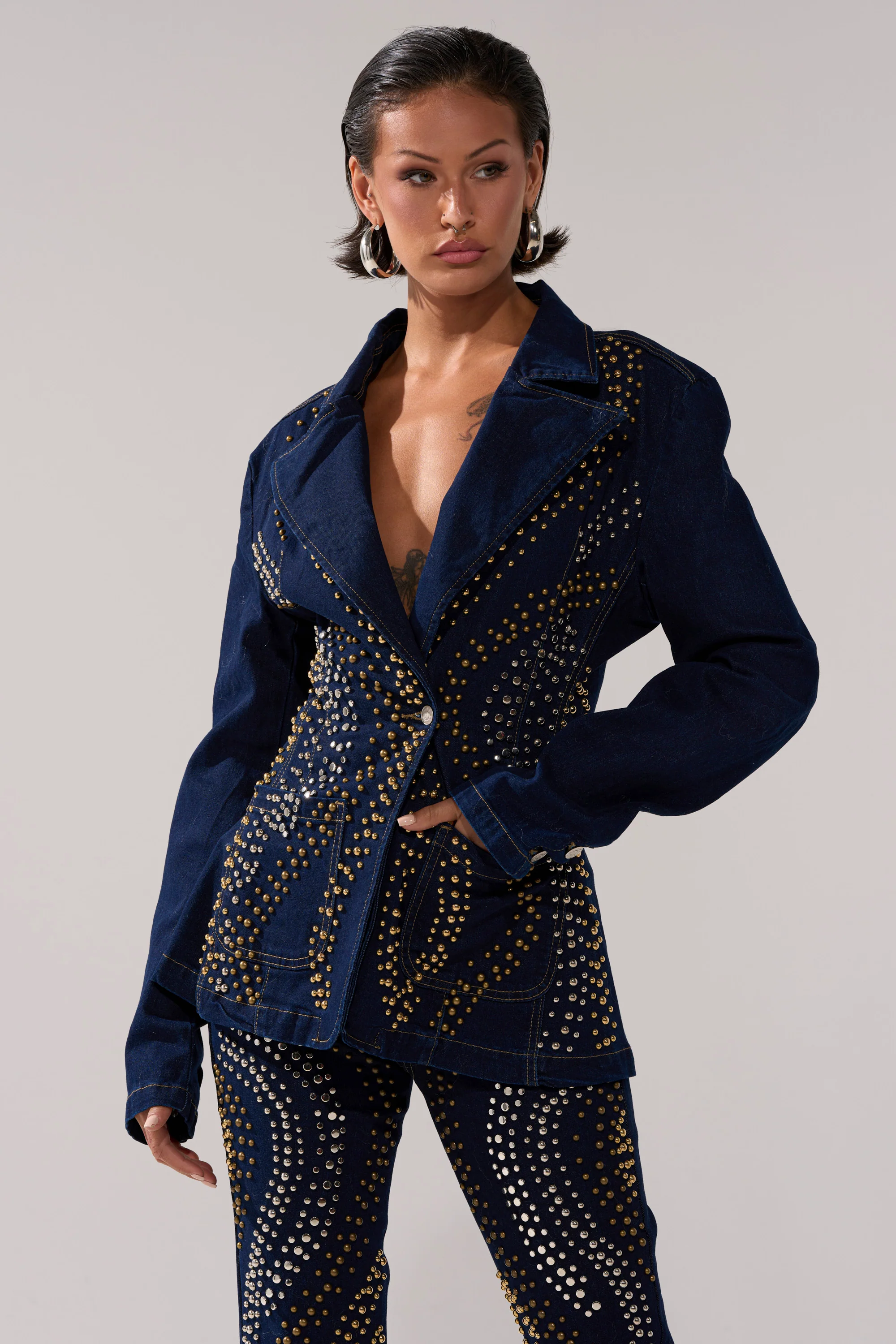 CHEYENNE STUDDED DENIM BLAZER - Image 3