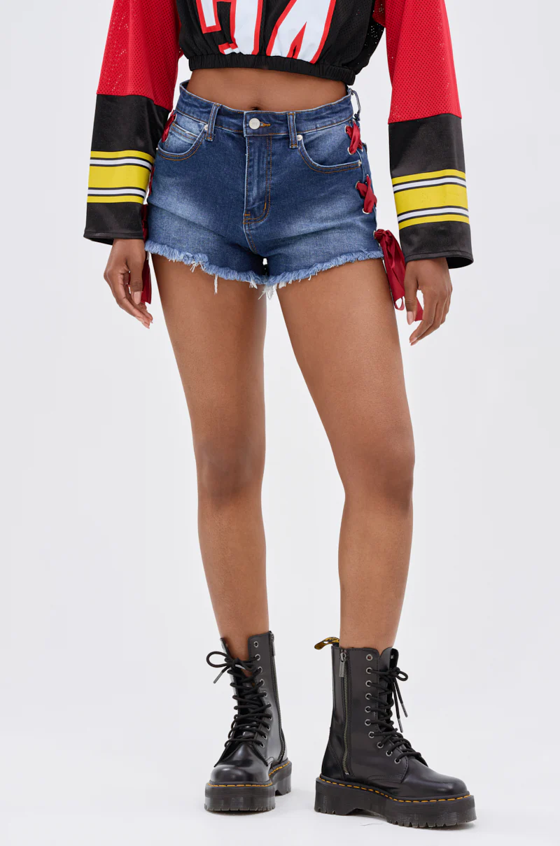 COME DOWN LACE DETAIL DENIM SHORT - Image 2
