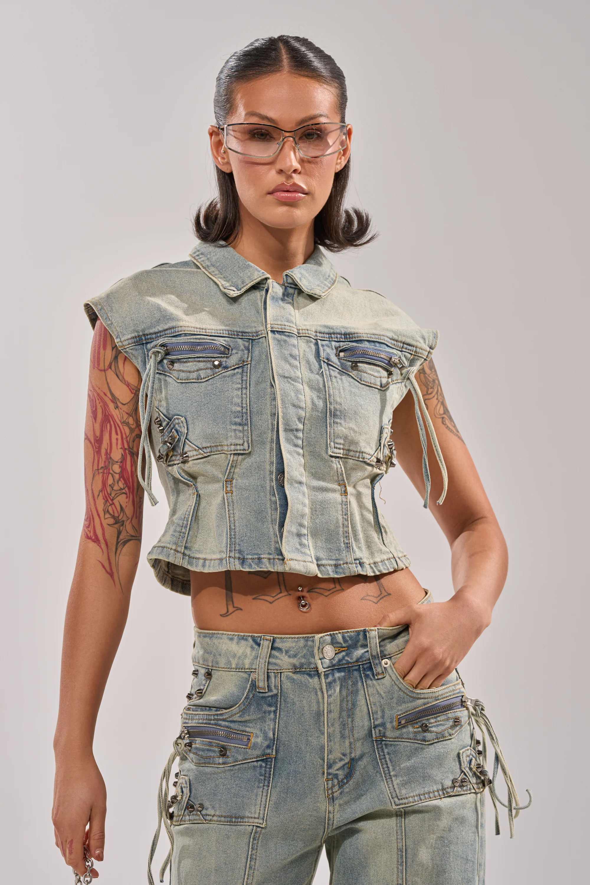 COMEBACK ERA DENIM SLEEVELESS TOP - Image 2
