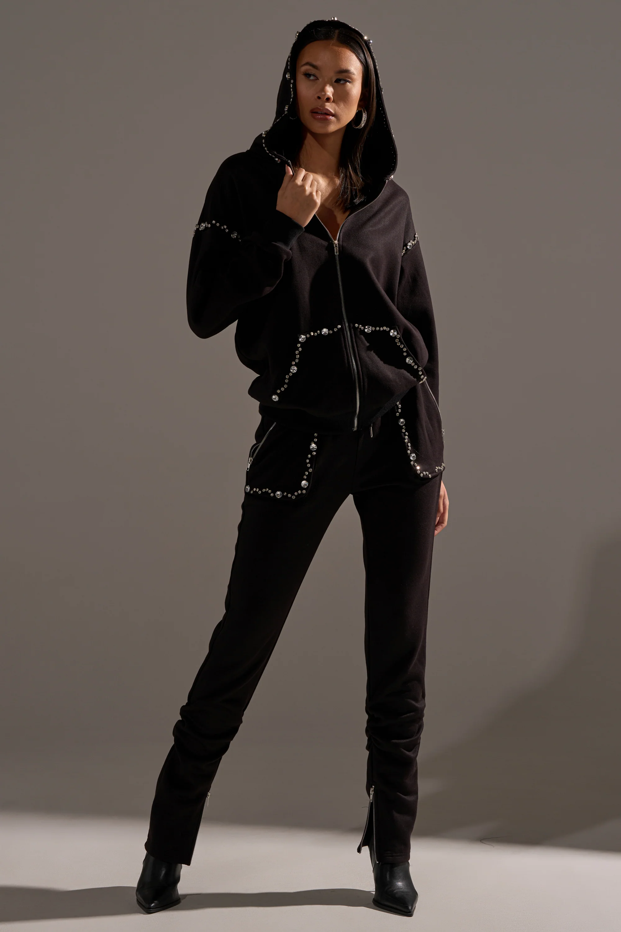 COZY HOLIDAY RHINESTONE ZIP UP SWEATSHIRT IN BLACK - Image 11
