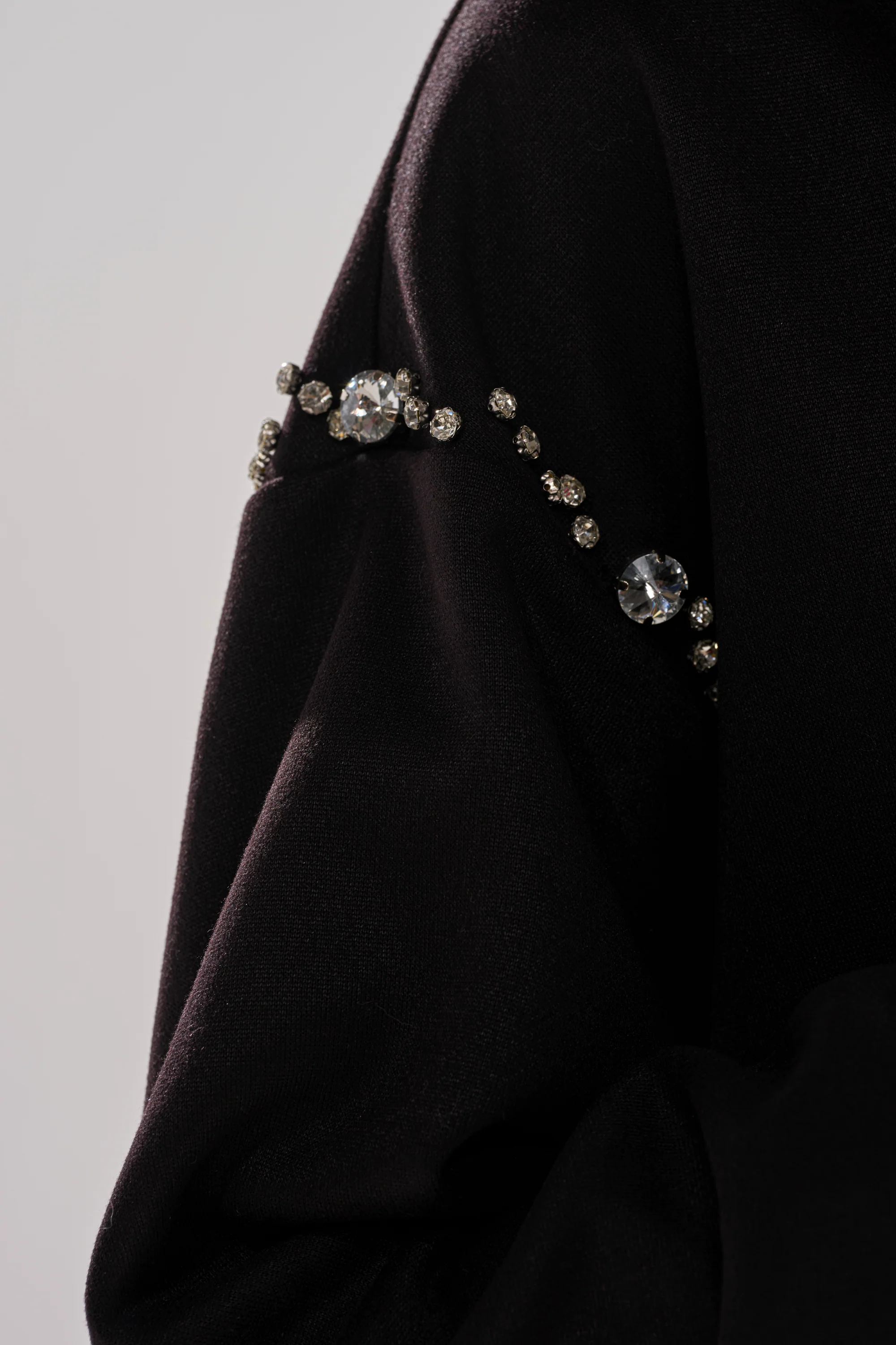 COZY HOLIDAY RHINESTONE ZIP UP SWEATSHIRT IN BLACK - Image 17