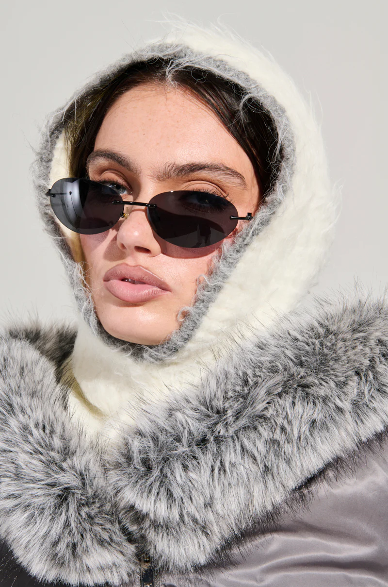COZY SEASON ULTRA LUXE SNOOD - Image 2