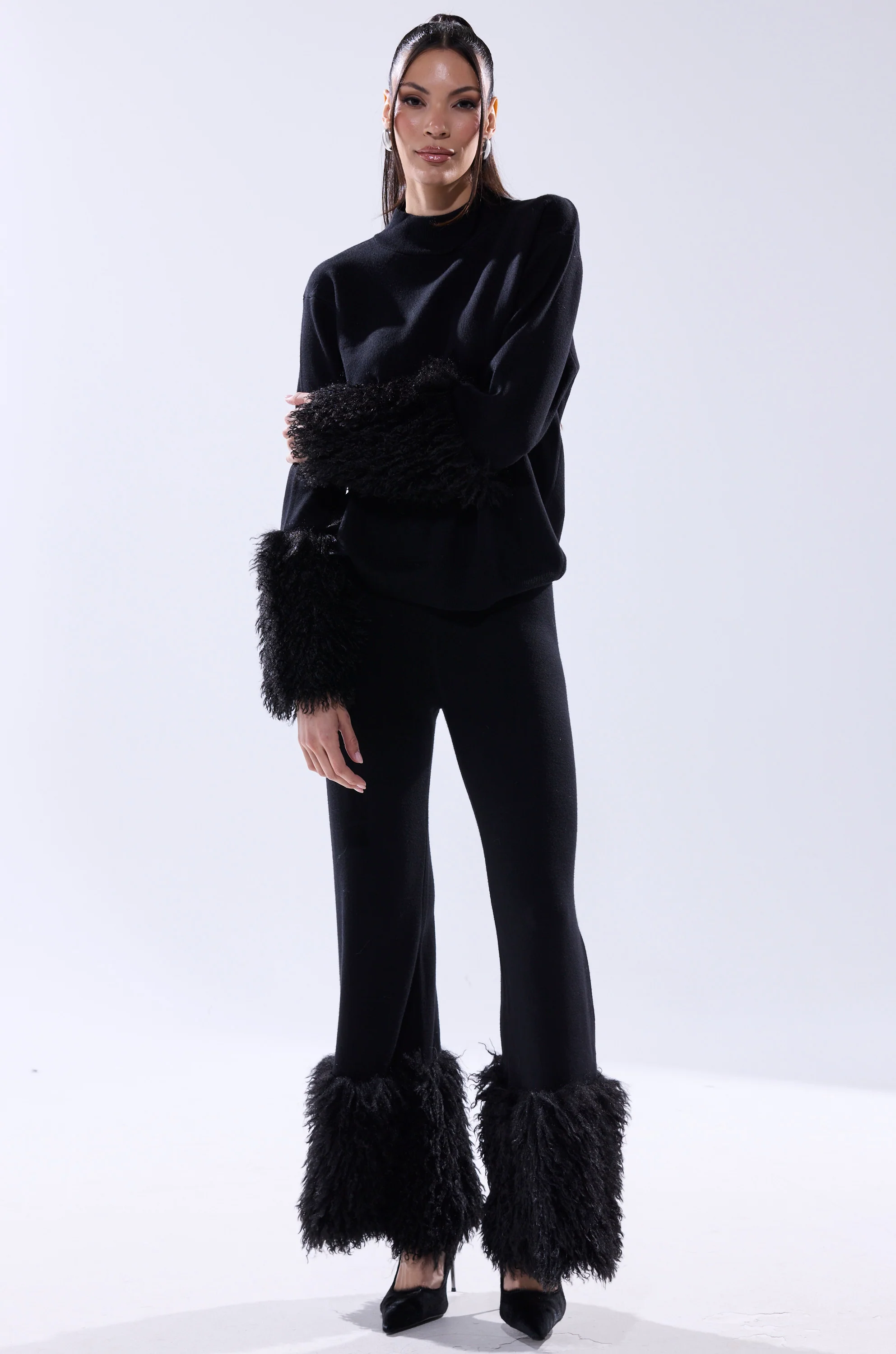 COZY VIBES SWEATER PANT WITH FUR CUFF IN BLACK - Image 9